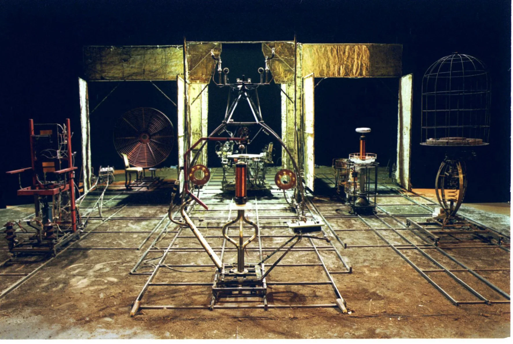 Masque – 2001 Omaggio a Nikola Tesla 001